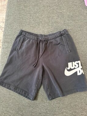 Men’s Nike Black 'Just Do It' Athletic Shorts XL  White graphic Logo